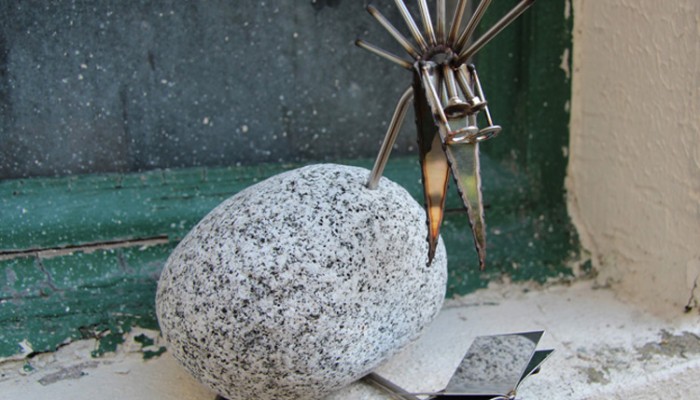 Steinvögel Edelstahl trifft auf Stein